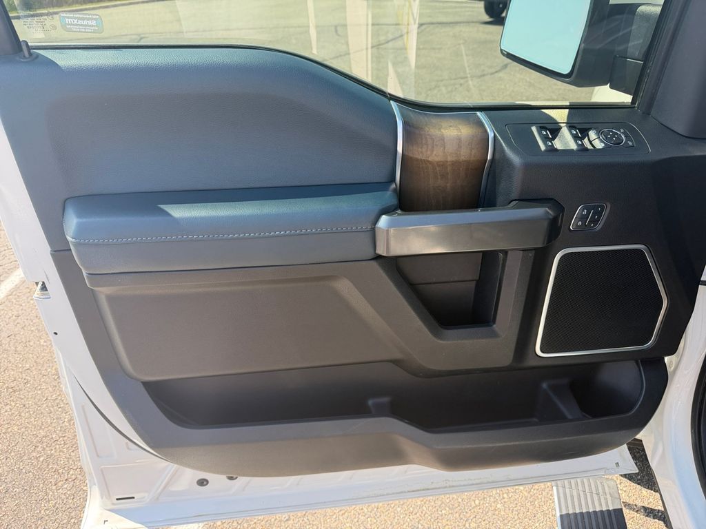 2018 White Ford F-150 4X4 Truck