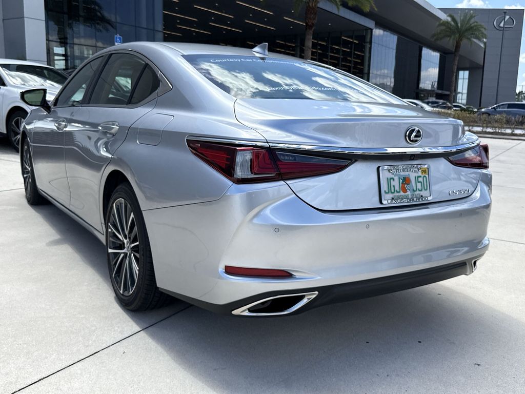 Thumbnail: 2025 Lexus ES - 10