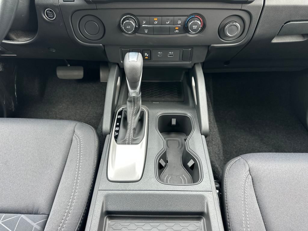 2025 Nissan Frontier SV photo