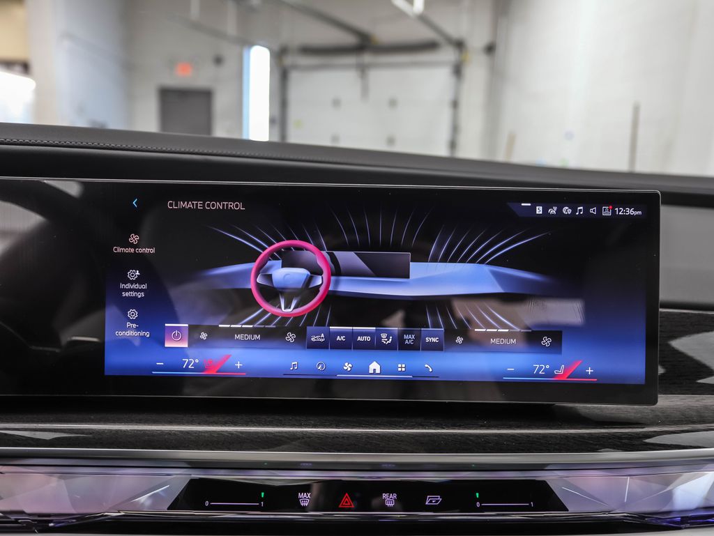 Thumbnail: 2026 BMW 7 Series - 18