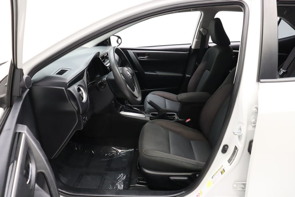 Thumbnail: 2017 Toyota Corolla - 14