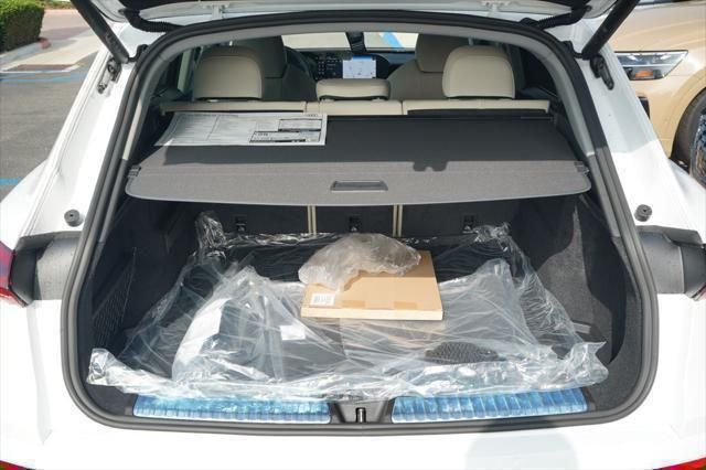 Thumbnail: 2025 Audi Q5 - 11