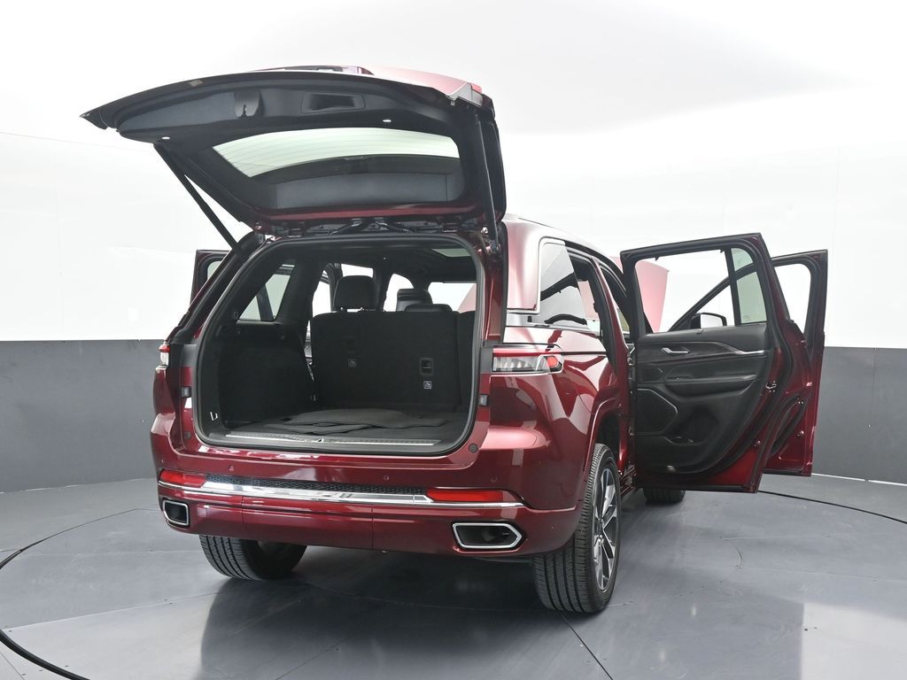 Used 2023 Velvet Red Pearlcoat Jeep Overland image 79