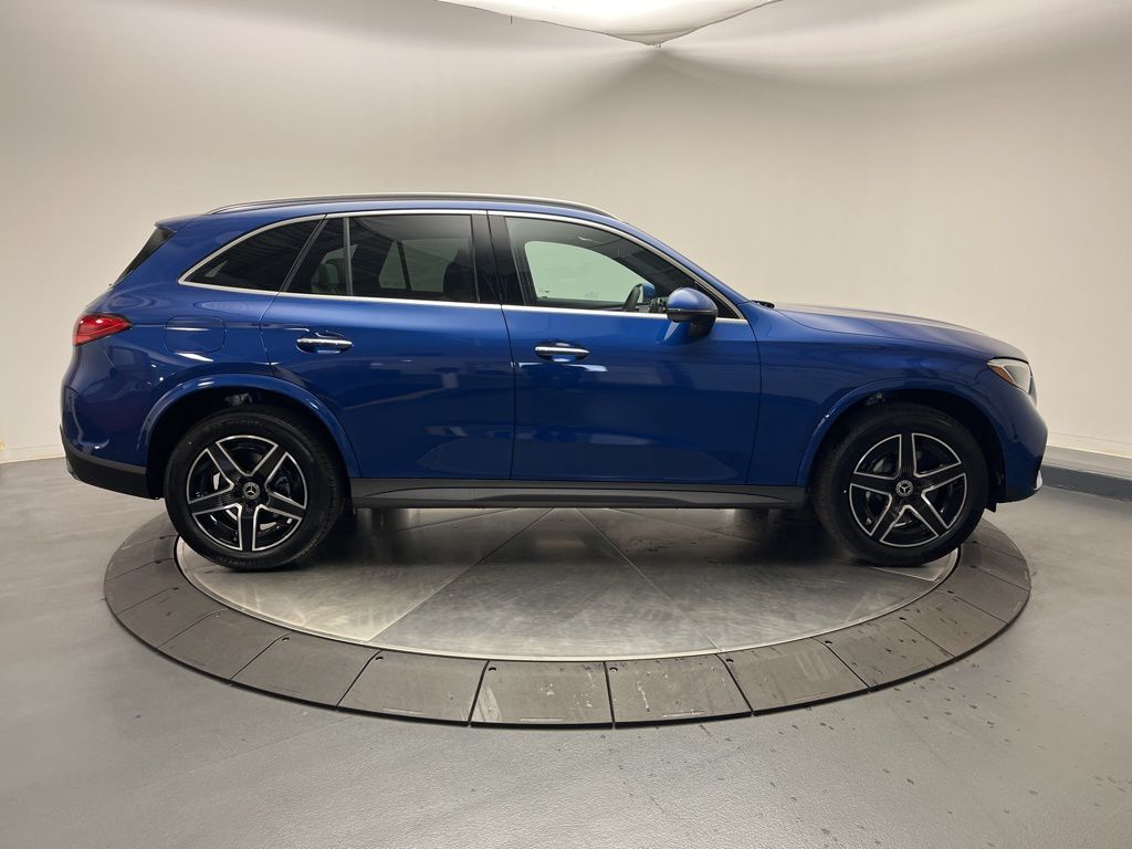 Thumbnail: 2026 Mercedes-Benz GLC - 8