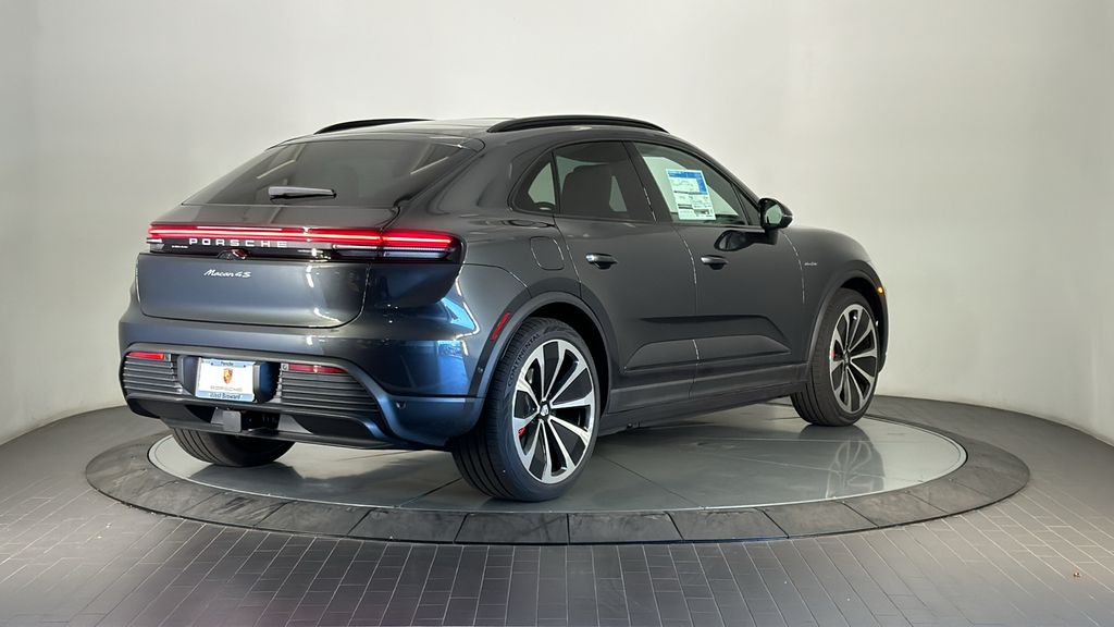 Thumbnail: 2025 Porsche Macan - 7