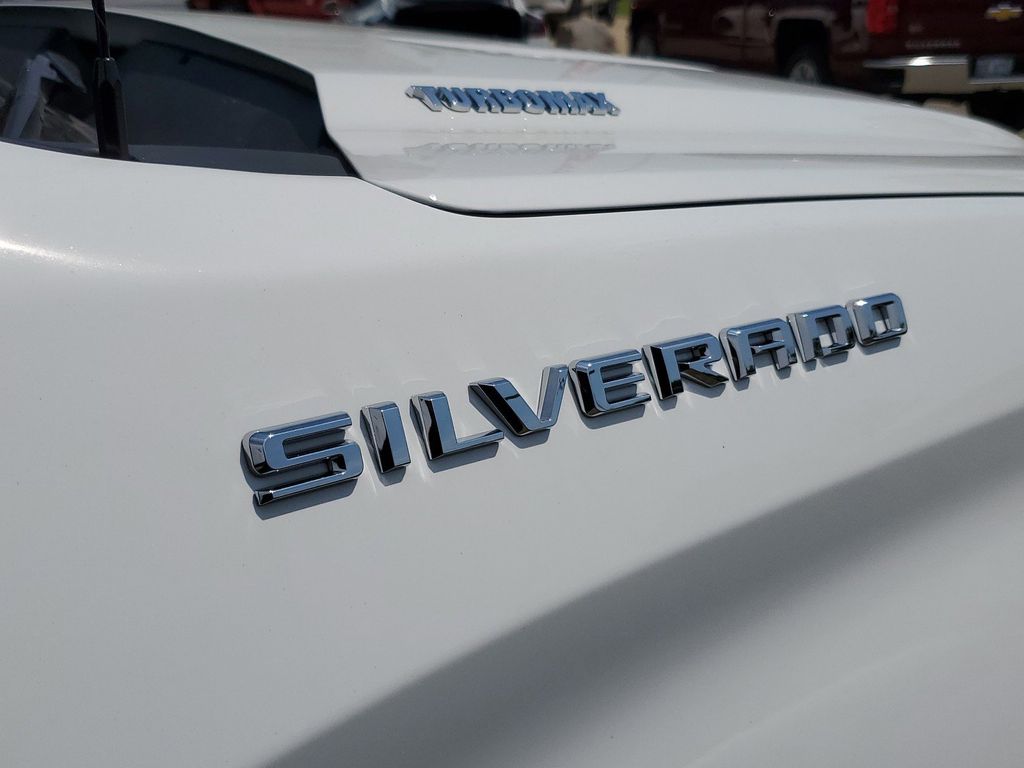 2024 Chevrolet Silverado 1500 LT 7