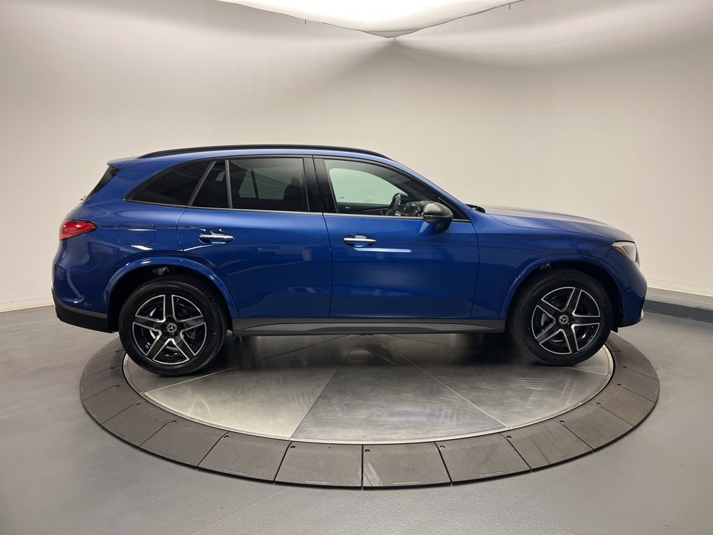 Thumbnail: 2026 Mercedes-Benz GLC - 8