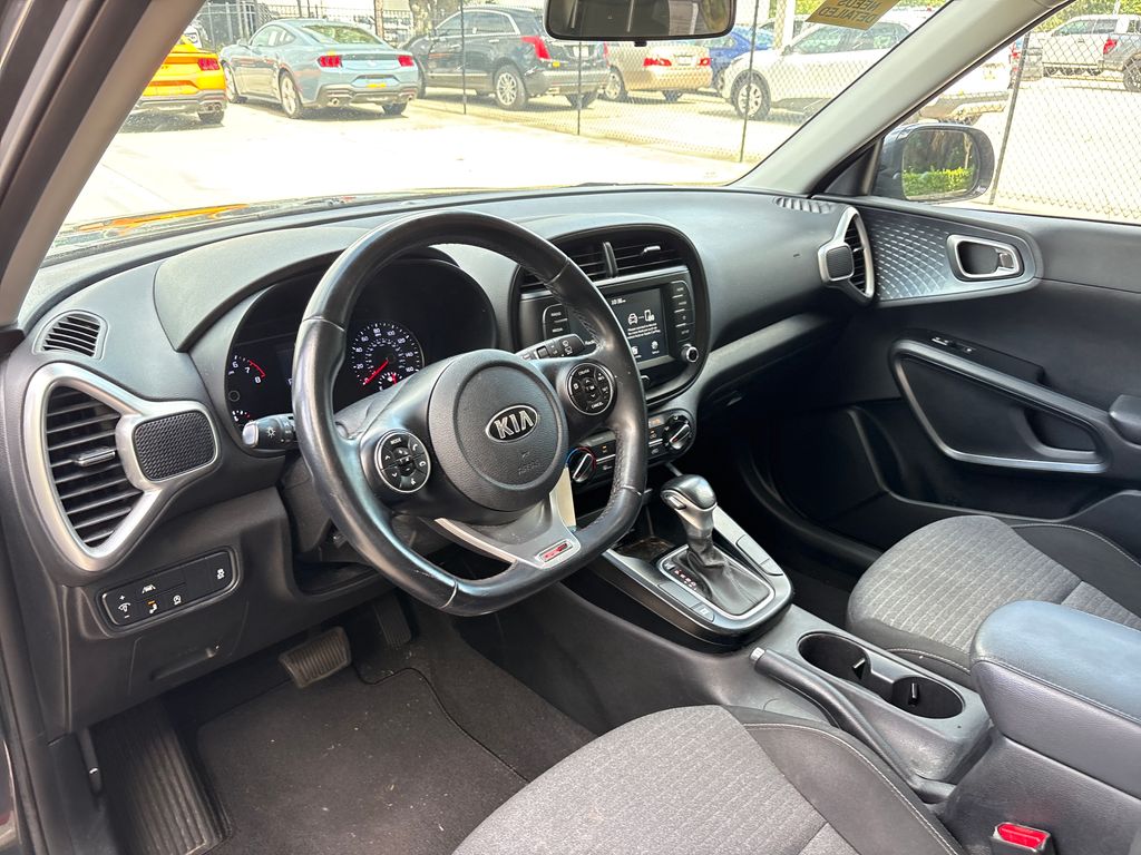 Certified Used 2021 Gray Kia GT-Line image 6