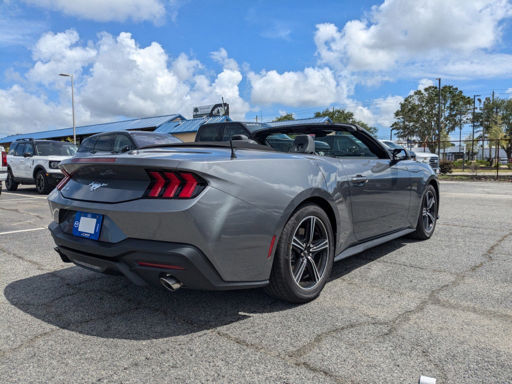 2025 Ford Mustang EcoBoost