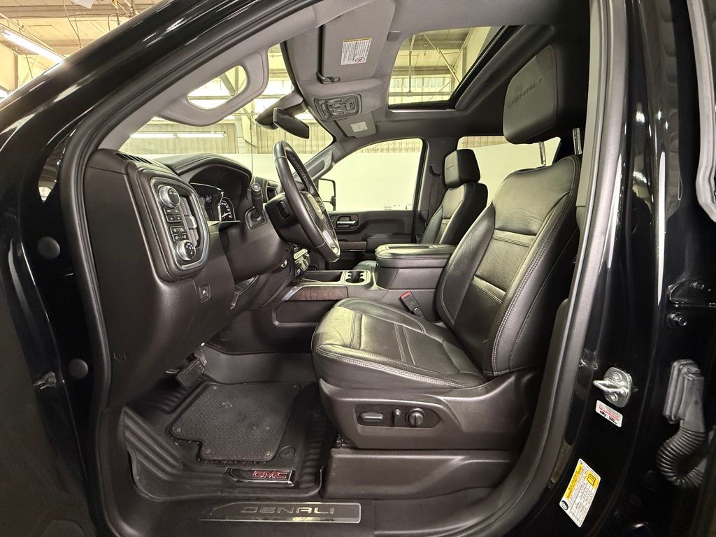 2022 GMC Sierra 3500HD Denali