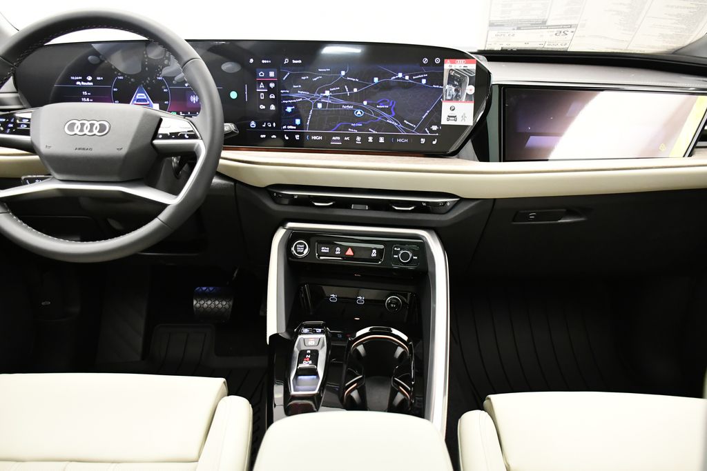 Thumbnail: 2025 Audi Q5 - 19
