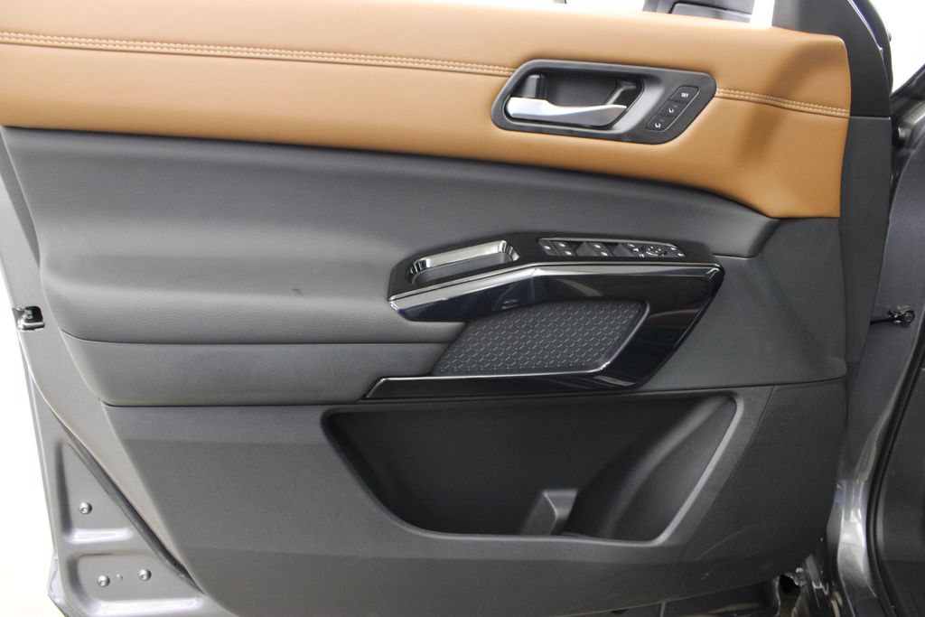new 2026 Nissan Pathfinder car, priced at $48,890
