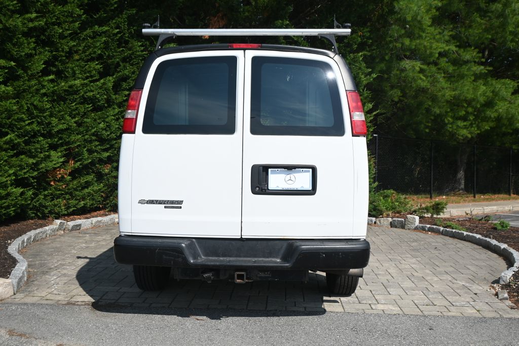 Thumbnail: 2016 Chevrolet Express - 6
