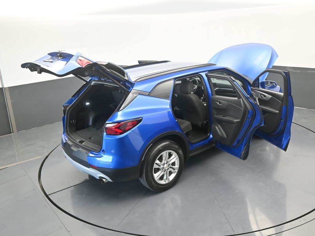 Used 2019 Kinetic Blue Metallic Chevrolet Base image 70