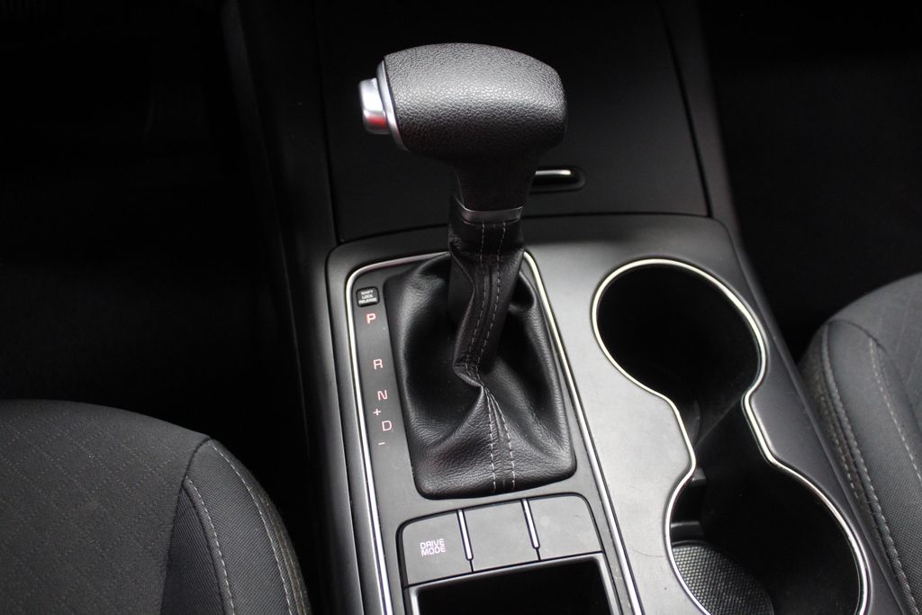 Thumbnail: 2019 Kia Sorento - 13