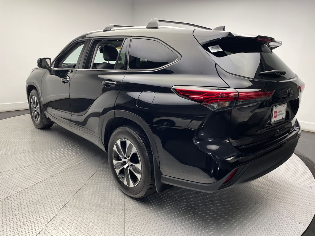2022 Toyota Highlander XLE 7