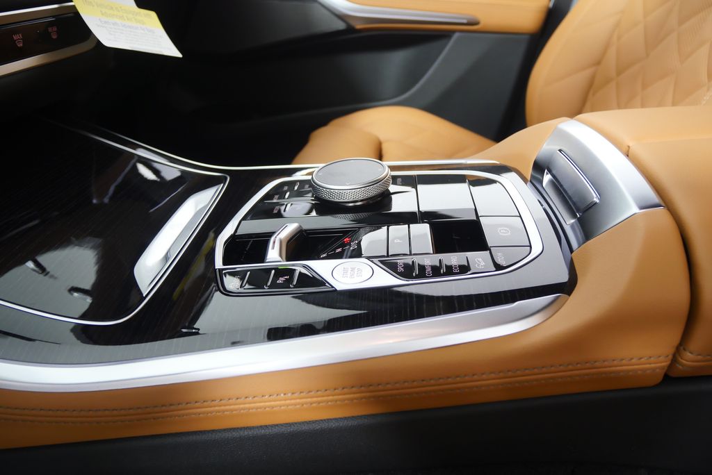 Thumbnail: 2026 BMW X5 - 22