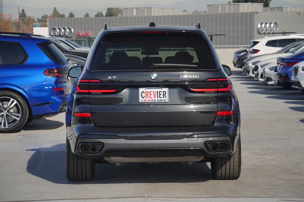 2025 BMW X7 M60i 6