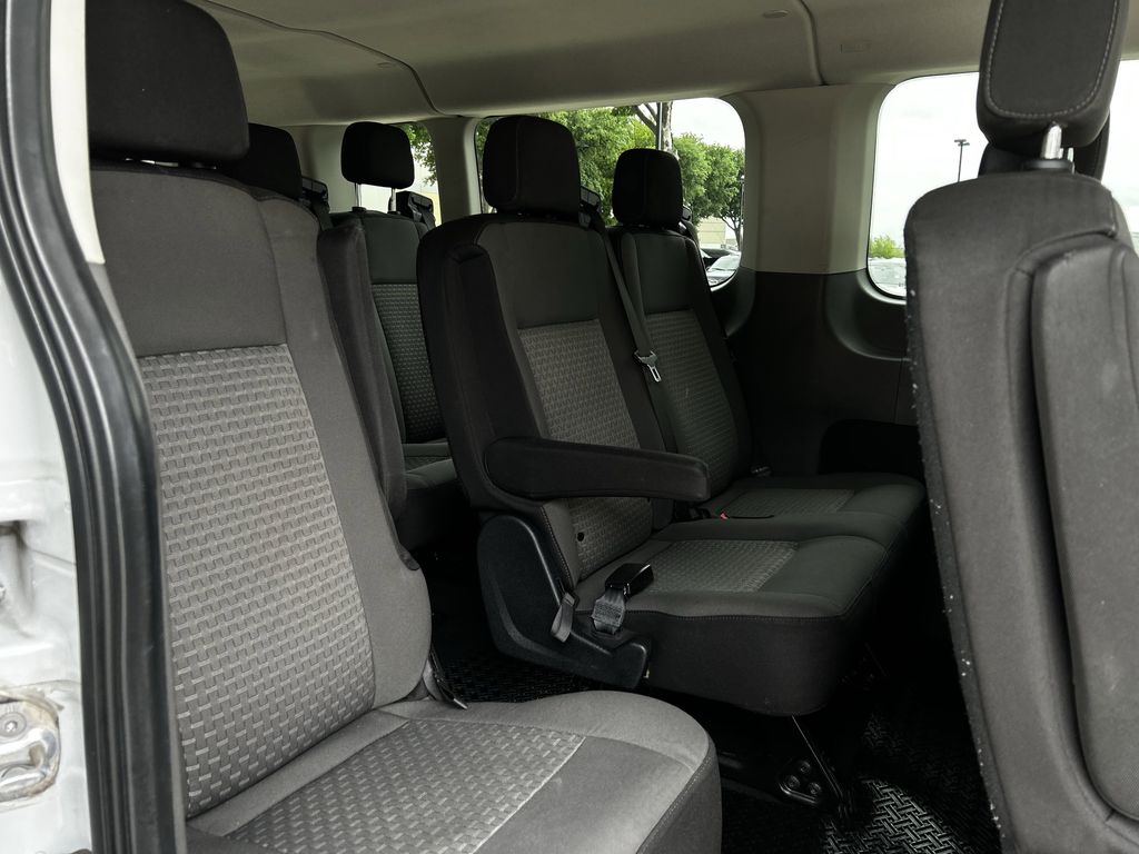 car-gallery-32