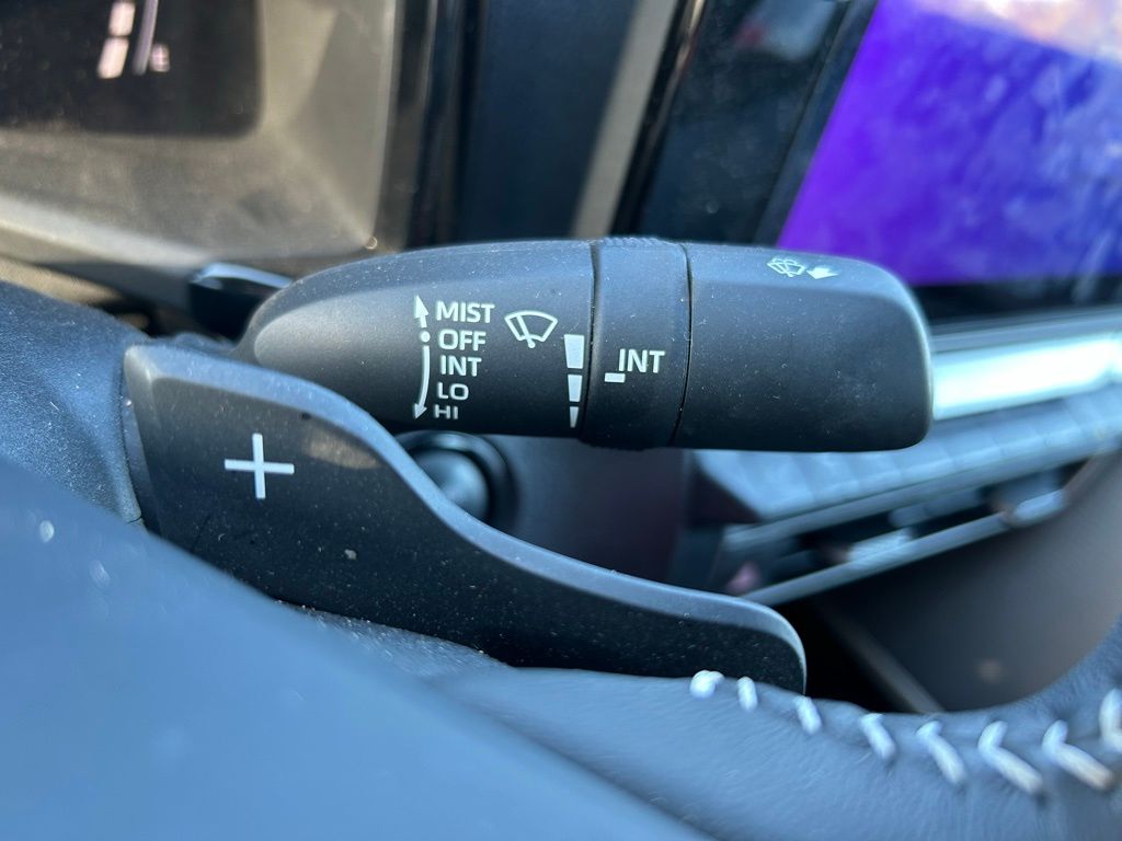 Thumbnail: 2025 Toyota Camry - 21