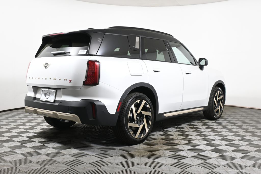 Thumbnail: 2027 MINI Cooper Countryman - 7