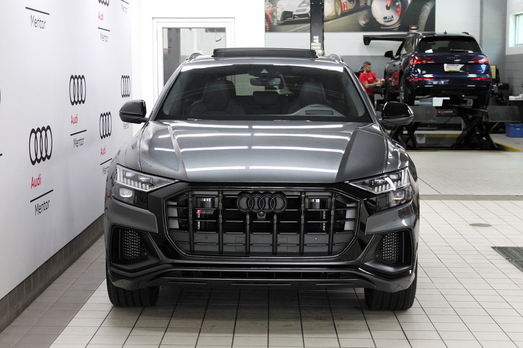Thumbnail: 2023 Audi SQ8 - 9