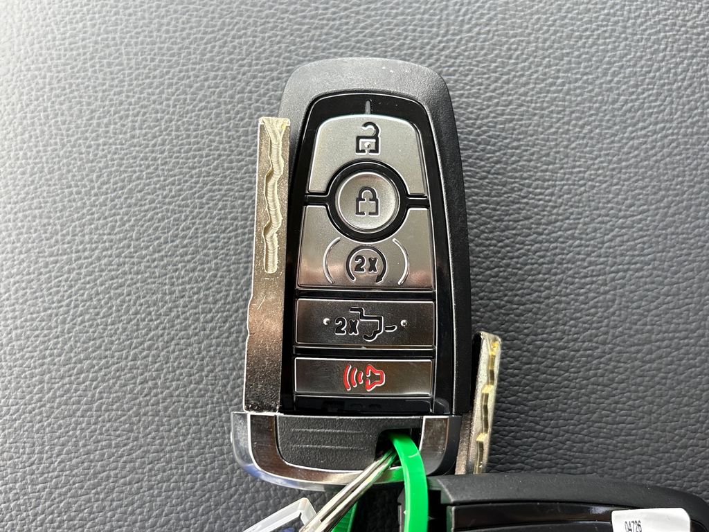 New 2026 Gray Ford Lariat image 32