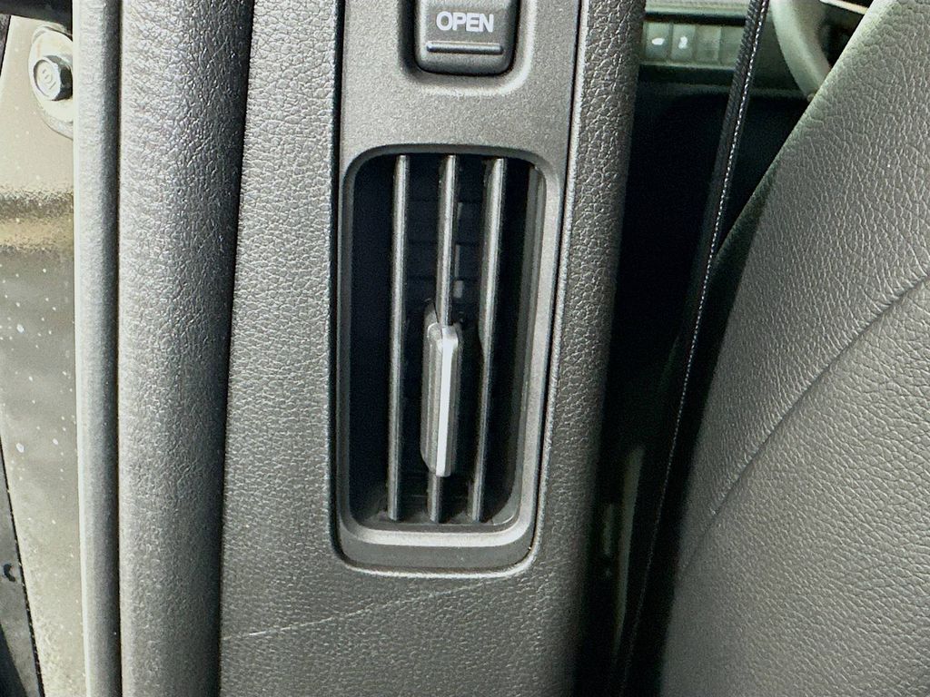 Thumbnail: 2026 Honda Odyssey - 17