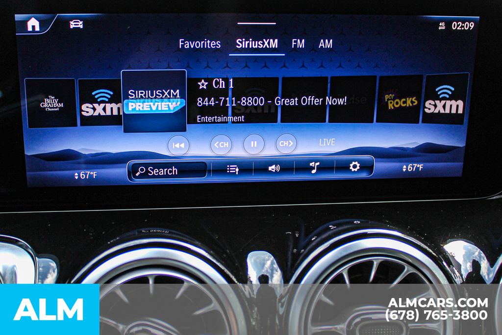 Used 2024 Black Mercedes-Benz GLB 250 image 35