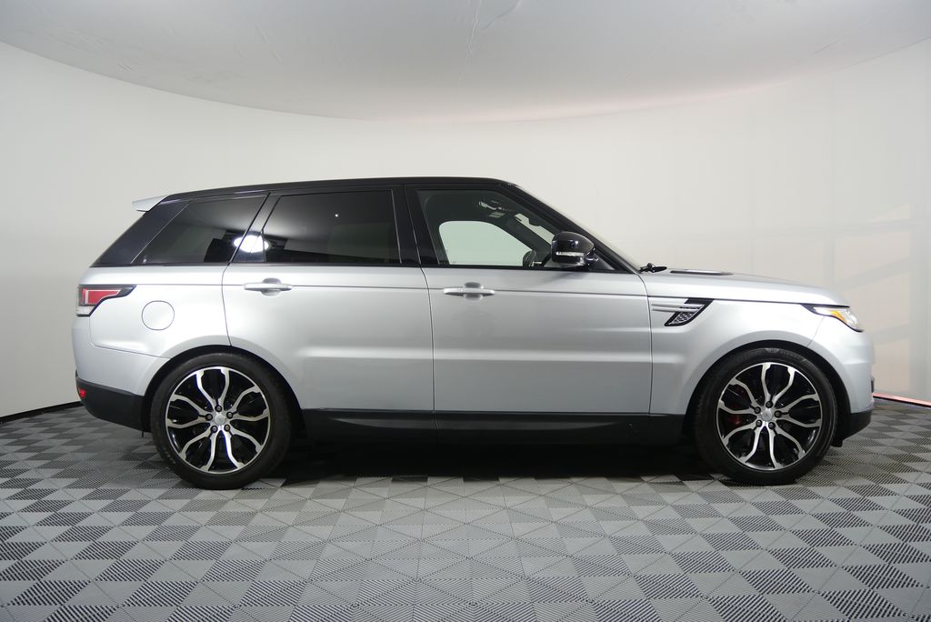 Thumbnail: 2016 Land Rover Range Rover Sport - 2