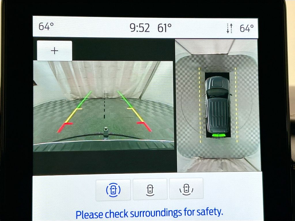 Thumbnail: 2022 Ford Explorer - 15