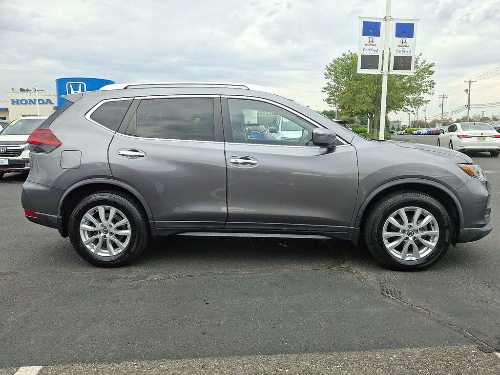 Thumbnail: 2019 Nissan Rogue - 7