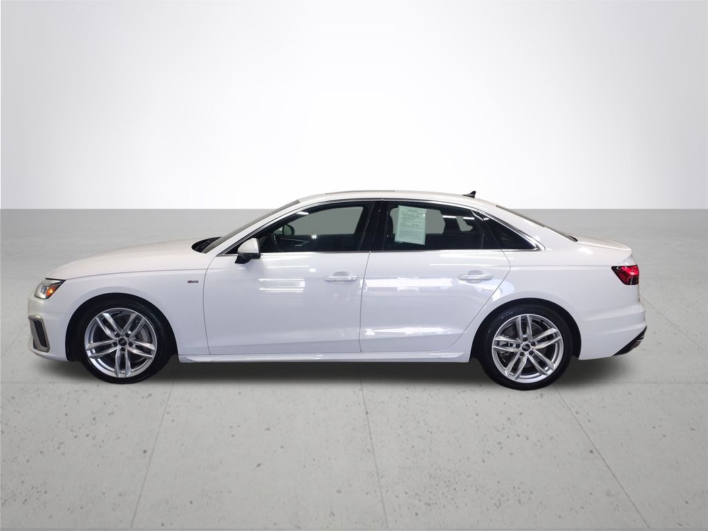 2022 Audi A4 45 S line Premium Plus