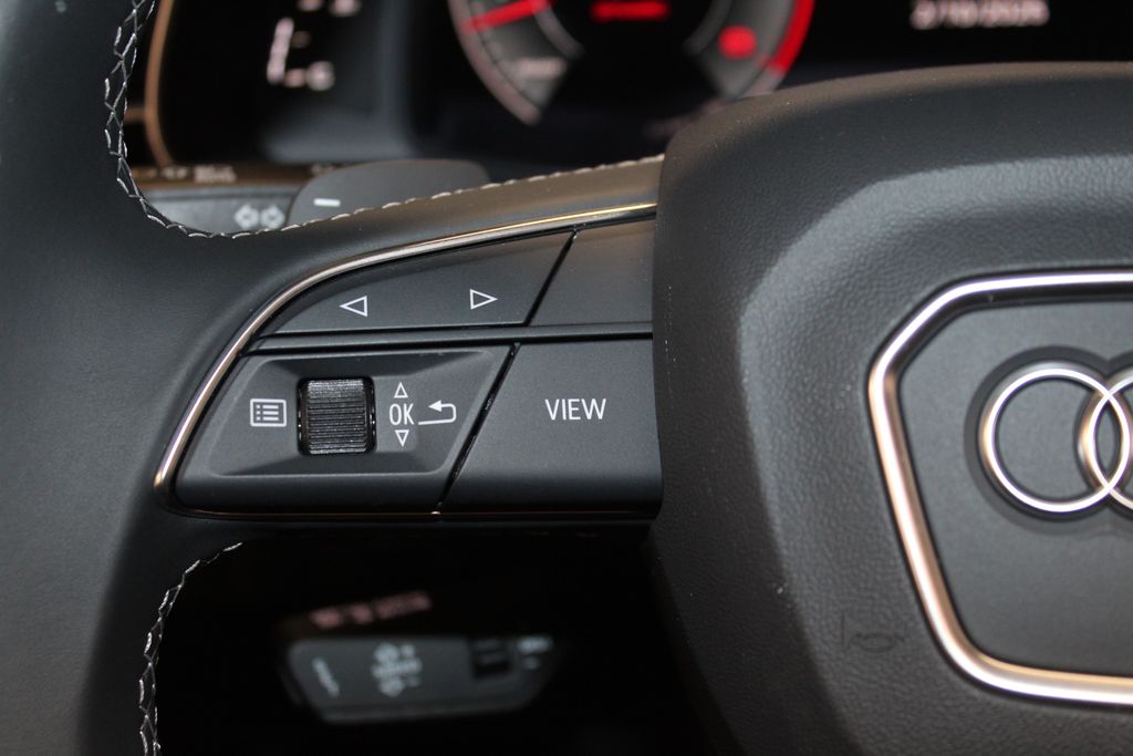 Thumbnail: 2026 Audi Q8 - 29