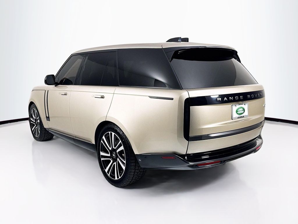 Thumbnail: 2023 Land Rover Range Rover - 7
