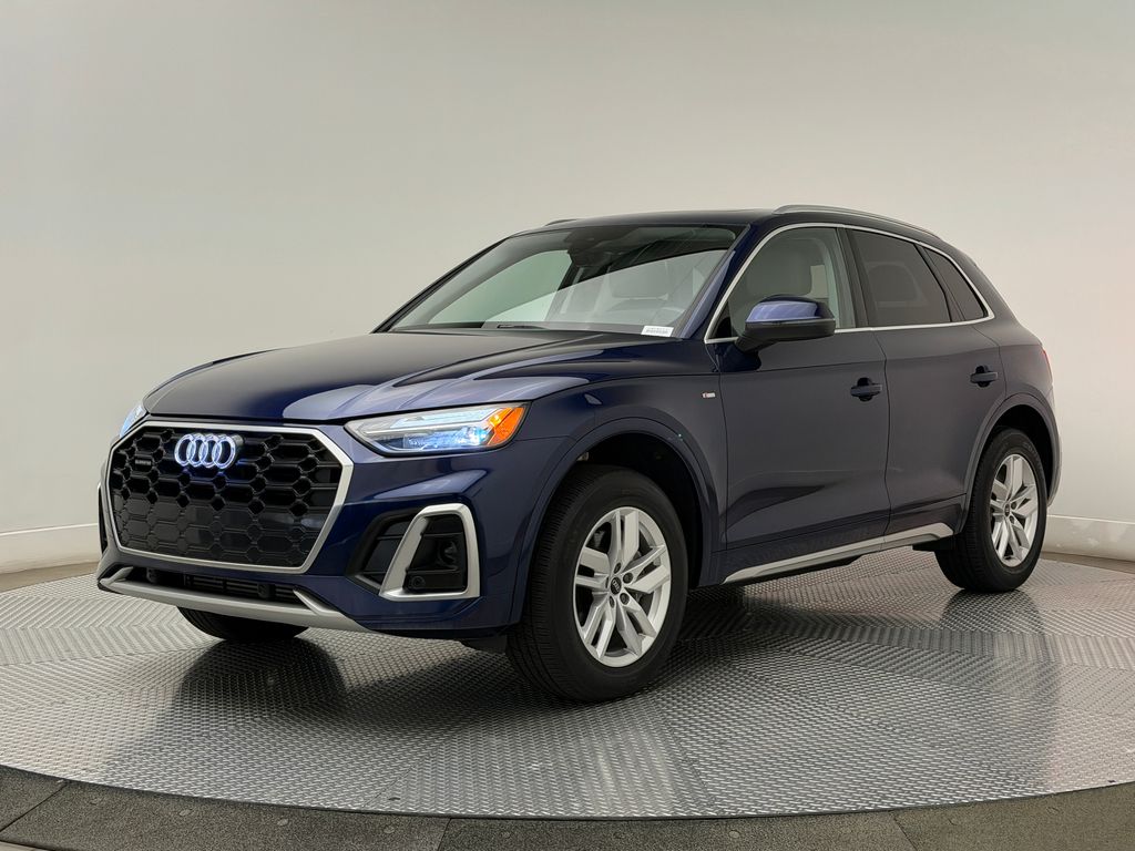 Thumbnail: 2023 Audi Q5 - 4