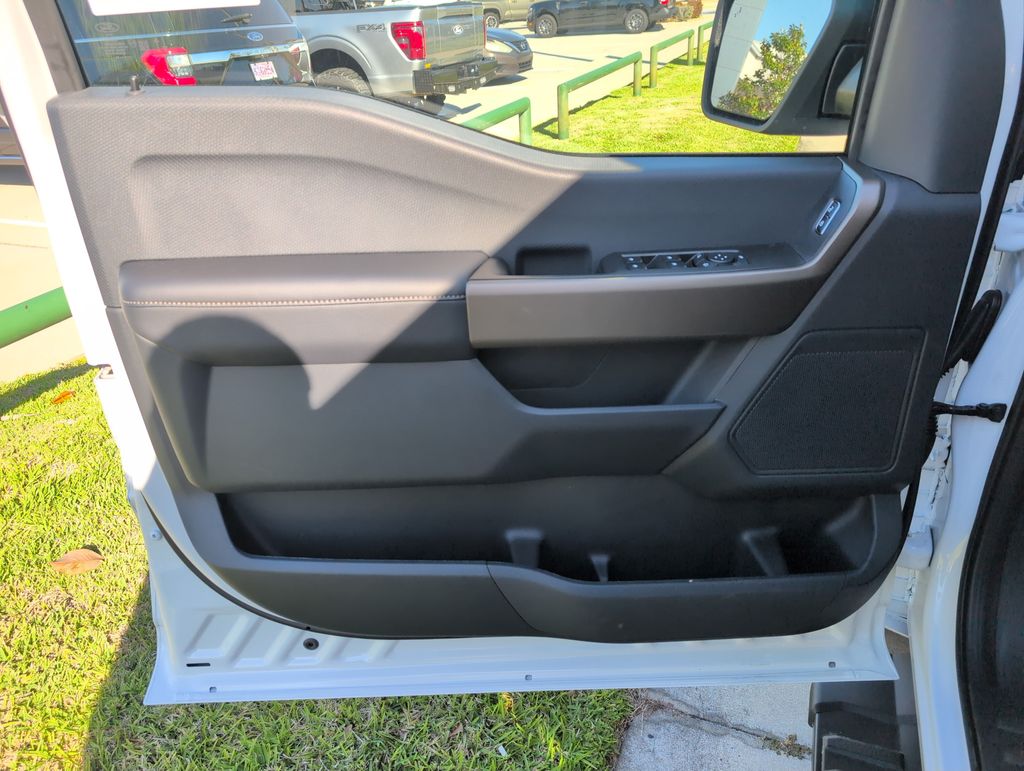 2026 Oxford White Ford F-150 STX 4X4 Truck