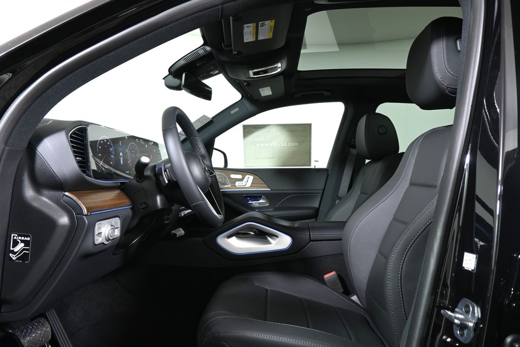 Thumbnail: 2026 Mercedes-Benz GLE - 3