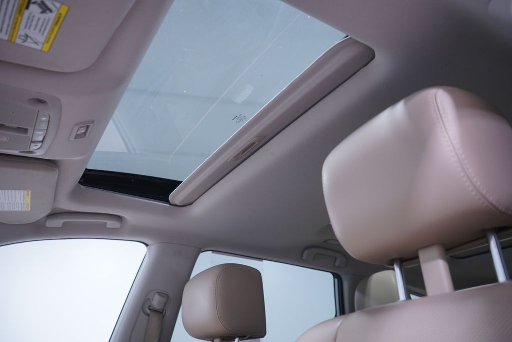 2019 Nissan Pathfinder Platinum 8