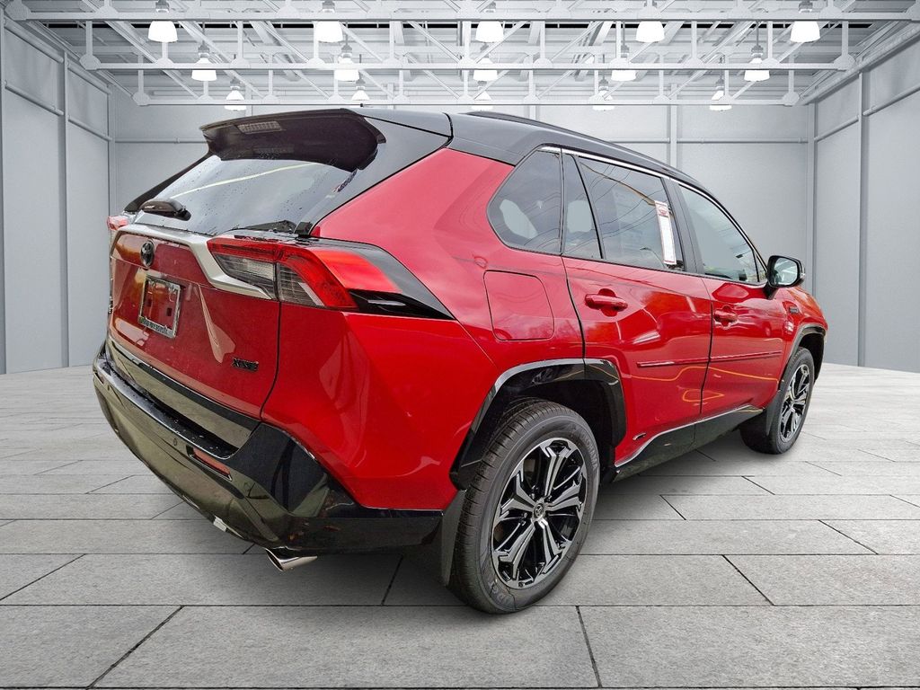 2024 Toyota RAV4 Prime XSE 3