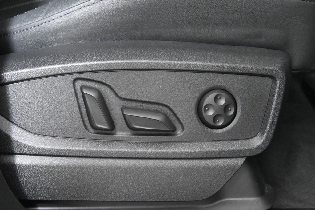 2023 Audi Q5 e Prestige 29