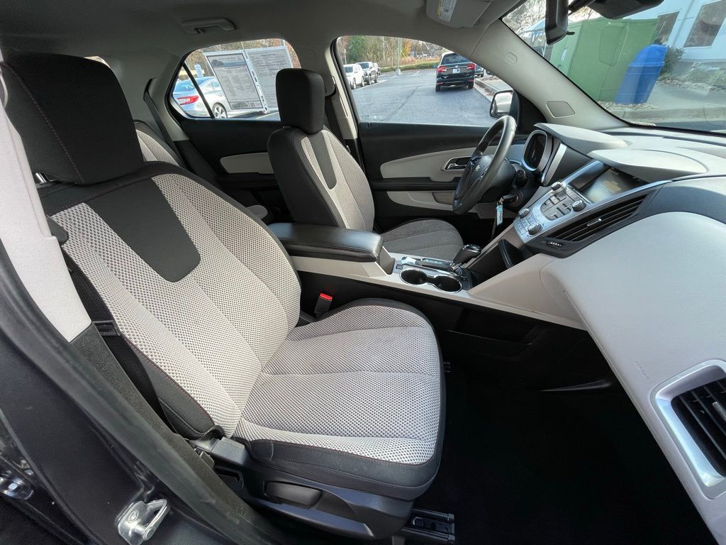 Thumbnail: 2017 Chevrolet Equinox - 31