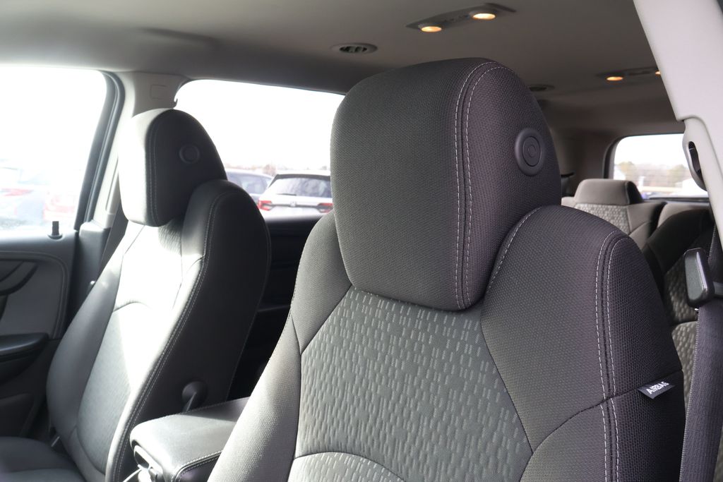 Thumbnail: 2016 GMC Acadia - 30