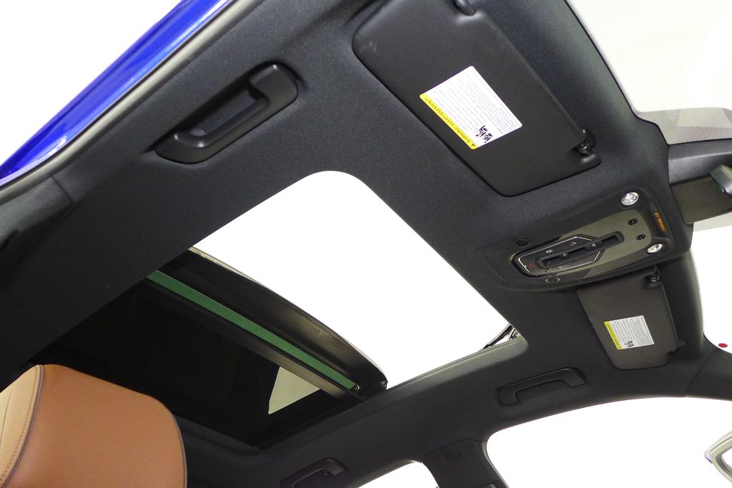 Thumbnail: 2022 Audi Q5 - 17