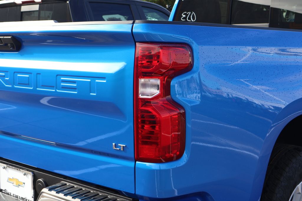 Thumbnail: 2026 Chevrolet Silverado 1500 - 6