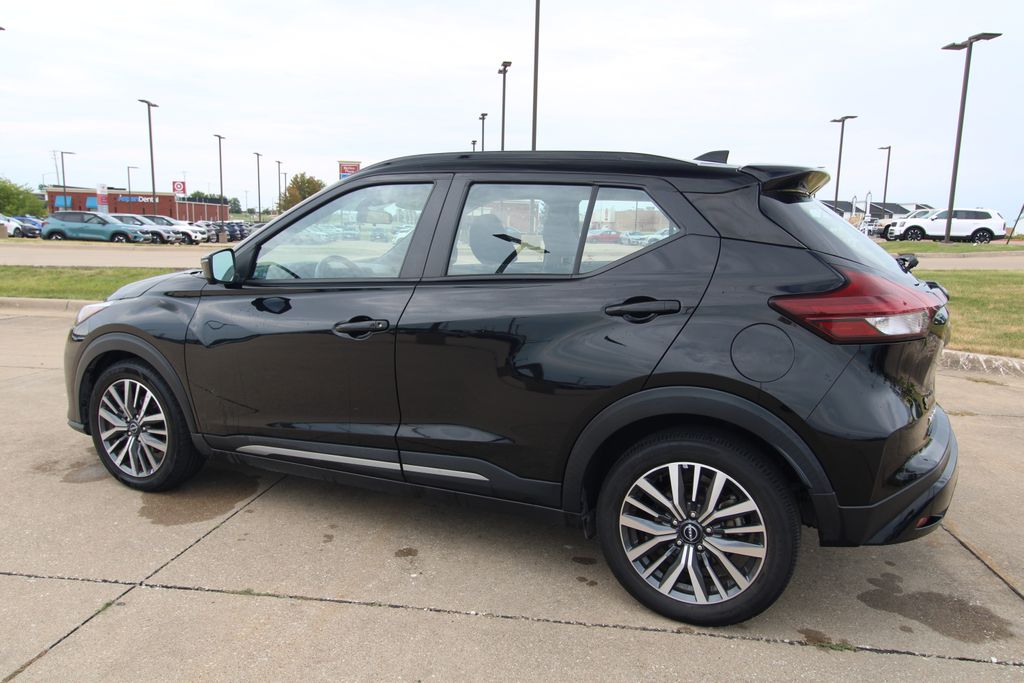 Used 2024 Nissan Kicks SUV