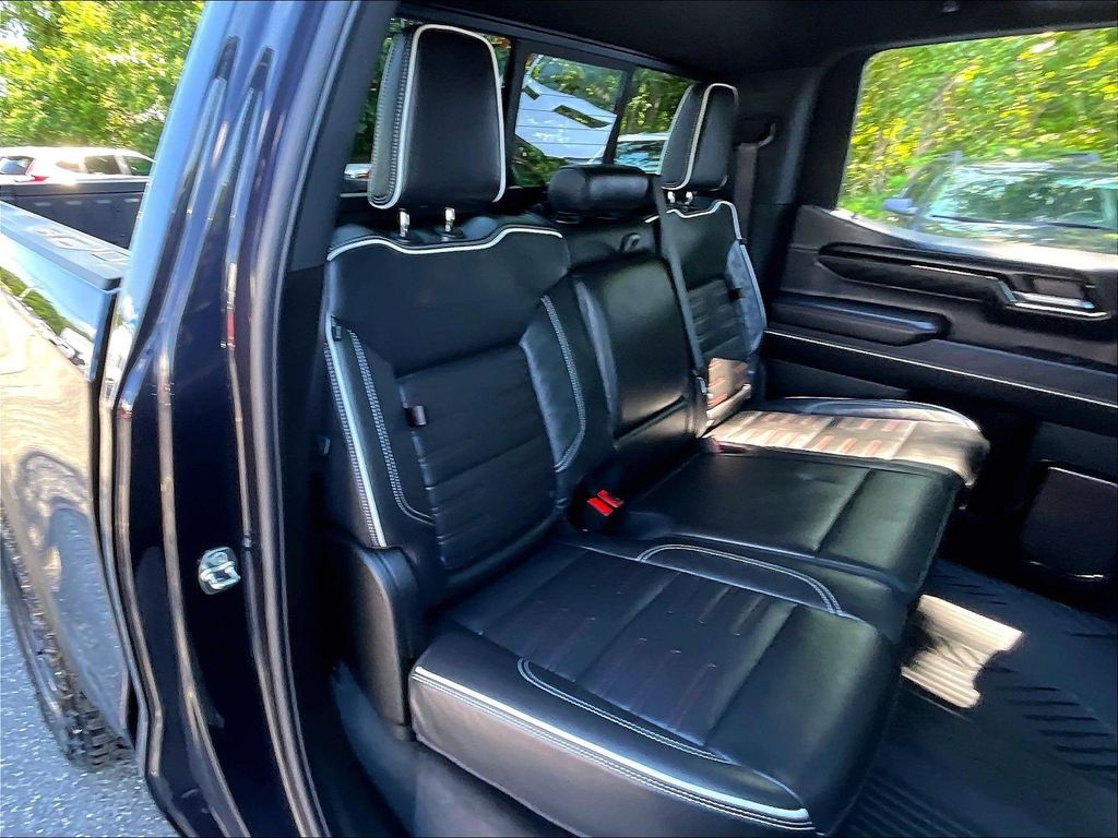 2026 GMC Sierra 1500 — photo 15