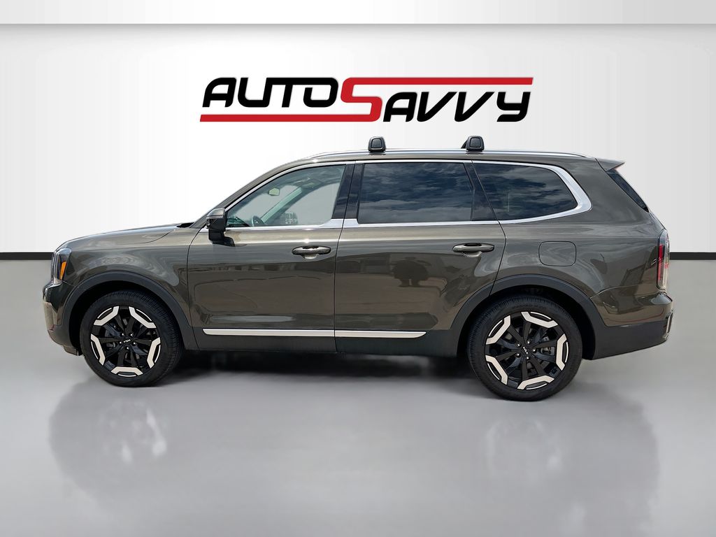 Used 2024 Green Kia EX image 4