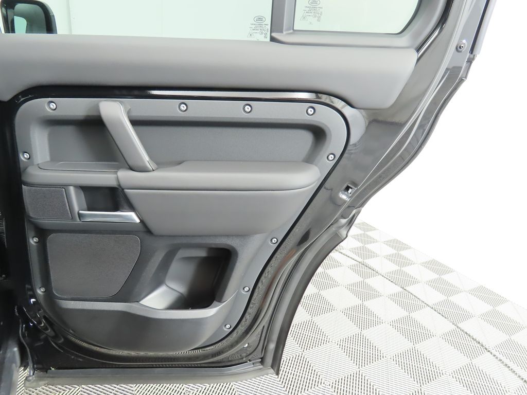 Thumbnail: 2025 Land Rover Defender - 27