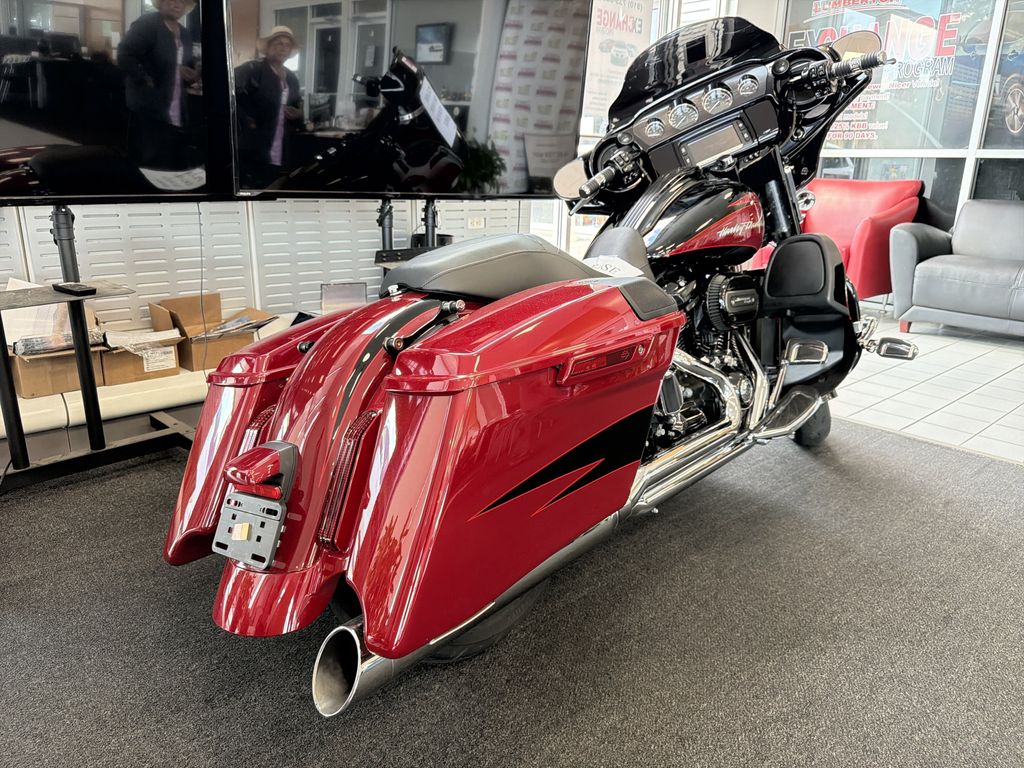 Used 2017 Harley-davidson Touring Sedan